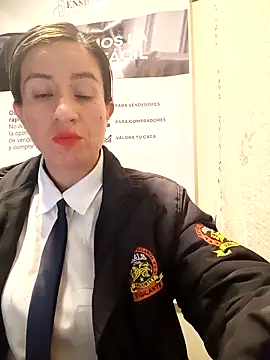 Snapshot of Valentina--1 chatting on March 5, 2026, 9:27 am Valentina--1 online show from March 5, 2026, 9:27 am