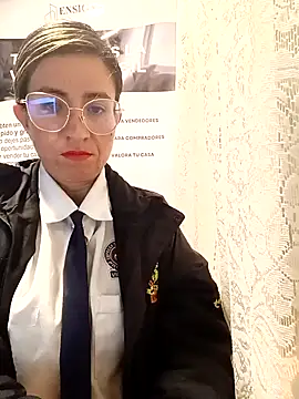 Snapshot of Valentina--1 chatting on March 12, 2026, 9:48 am Valentina--1 online show from March 12, 2026, 9:48 am