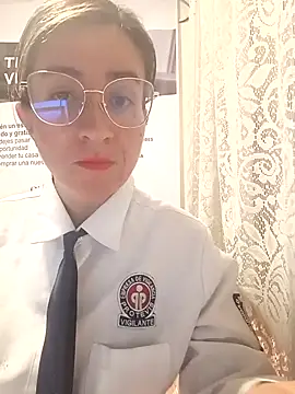 Snapshot of Valentina--1 chatting on March 25, 2026, 10:10 am Valentina--1 online show from March 25, 2026, 10:10 am