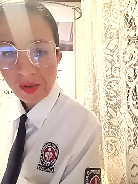Snapshot of Valentina--1 chatting on March 27, 2026, 10:04 am Valentina--1 online show from March 27, 2026, 10:04 am