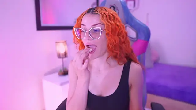 celeste blazze  online show from November 27, 2025, 2:30 pm