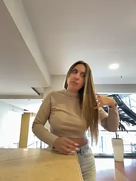sarah honey   online show from May 27, 2026, 6:16 pm