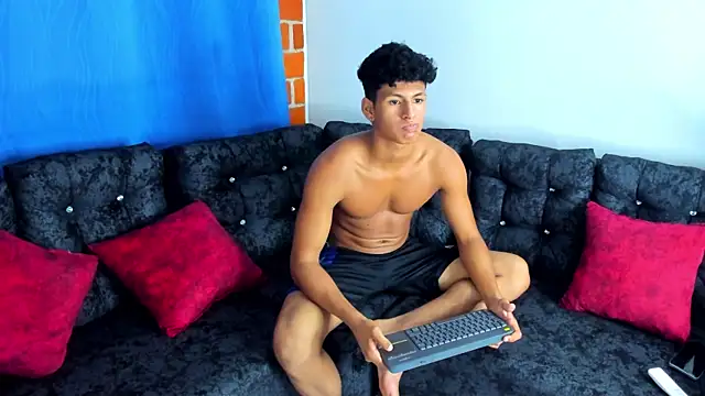 kalvinbroms online show from November 3, 2025, 11:48 pm