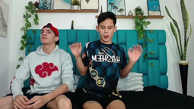 Snapshot of Hot_Boys_Latinos_X chatting on November 1, 2025, 1:24 pm Hot Boys Latinos X online show from November 1, 2025, 1:24 pm