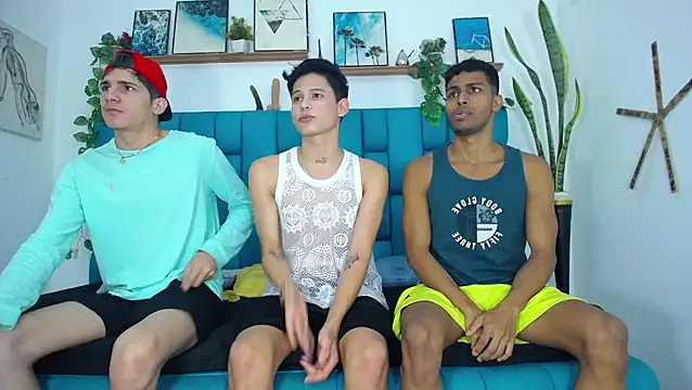 Snapshot of Hot_Boys_Latinos_X chatting on November 9, 2025, 5:22 pm Hot Boys Latinos X online show from November 9, 2025, 5:22 pm