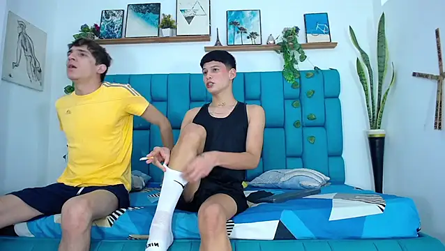 Snapshot of Hot_Boys_Latinos_X chatting on November 22, 2025, 10:09 pm Hot Boys Latinos X online show from November 22, 2025, 10:09 pm