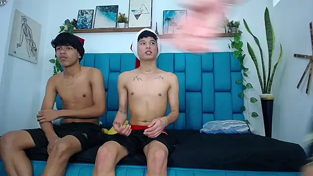 Snapshot of Hot_Boys_Latinos_X chatting on December 22, 2025, 11:35 pm Hot Boys Latinos X online show from December 22, 2025, 11:35 pm