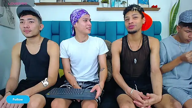 Hot Boys Latinos X online show from April 14, 2026, 5:19 pm