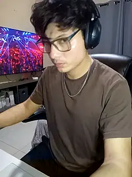 Ais B10 online show from December 2, 2025, 2:28 am