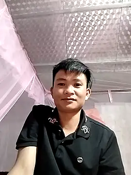 Wet x online show from October 31, 2025, 2:07 pm