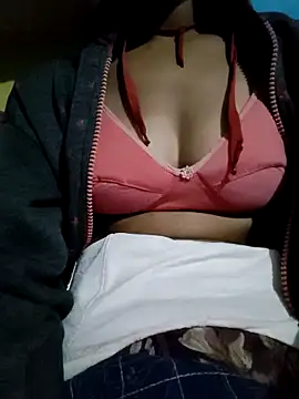 Poonam12A online show from November 28, 2025, 11:40 pm