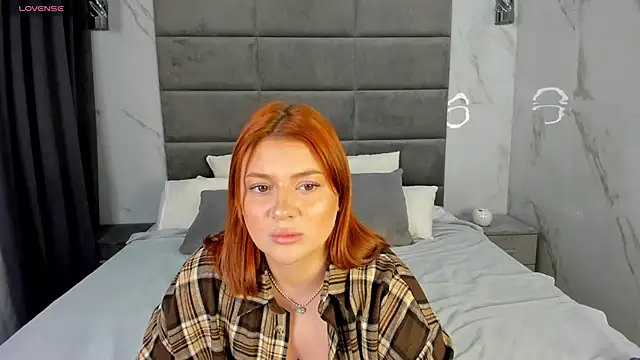 Snapshot of Susie_Porter chatting on November 6, 2025, 1:50 am Susie Porter online show from November 6, 2025, 1:50 am