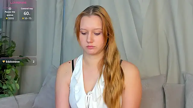 Charil Wilson online show from November 14, 2025, 4:33 am