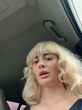 blondegirlx online show from June 9, 2026, 12:50 pm