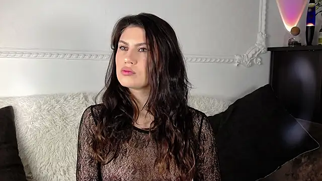 Reirii online show from November 6, 2025, 2:01 am