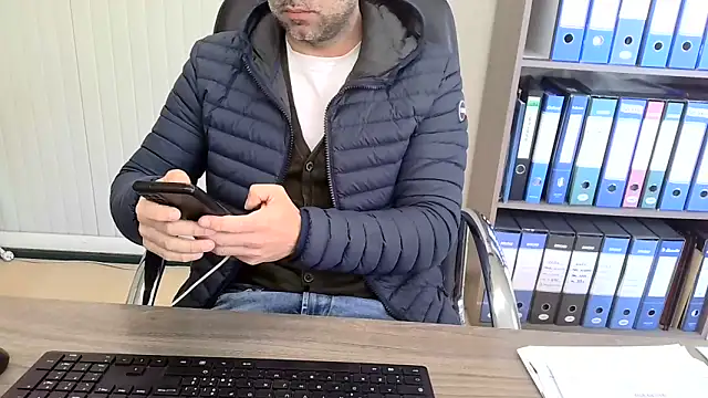 Evasionee online show from March 25, 2026, 8:09 am