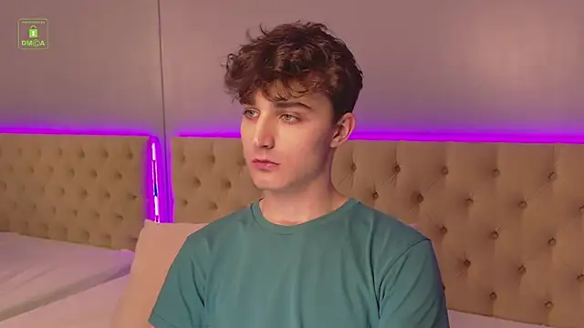 Snapshot of Richard_steele_hot chatting on November 4, 2025, 3:22 pm Richard steele hot online show from November 4, 2025, 3:22 pm