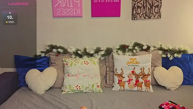 KittieHeart online show from January 12, 2026, 8:14 pm