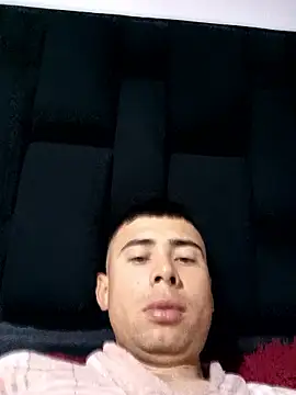 Snapshot of robinhd1234 chatting on January 10, 2026, 12:18 pm robinhd1234 online show from January 10, 2026, 12:18 pm