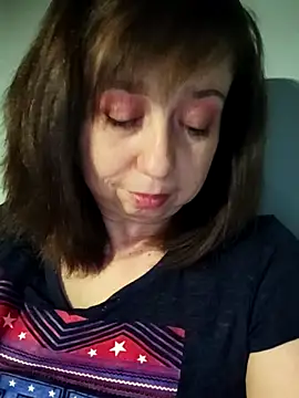 MaryKiki5619 online show from April 20, 2026, 7:04 pm