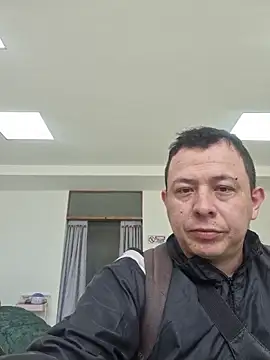 Snapshot of Lauren-damian chatting on November 4, 2025, 4:50 pm Lauren-damian online show from November 4, 2025, 4:50 pm