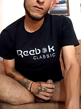 Clouer glow16 online show from March 7, 2026, 4:26 pm