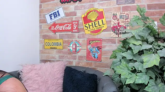 foxy sharlotte online show from November 15, 2025, 6:37 pm