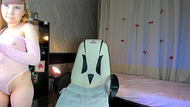 VivieSunn online show from February 6, 2026, 3:33 am