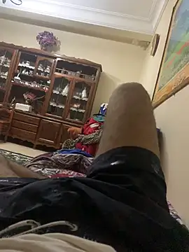 Unique-Man online show from October 30, 2025, 9:48 pm