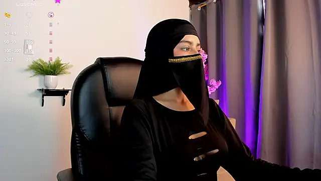 shaima   online show from March 26, 2026, 7:41 pm