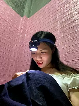 Yunzang online show from December 23, 2025, 1:36 am