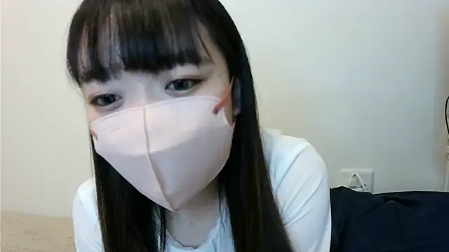 yua chan00 online show from October 25, 2025, 2:13 pm
