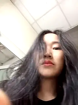 lemon-0 online show from November 2, 2025, 6:27 am