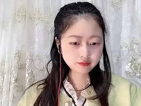 nuannuan35593 online show from November 6, 2025, 12:06 pm