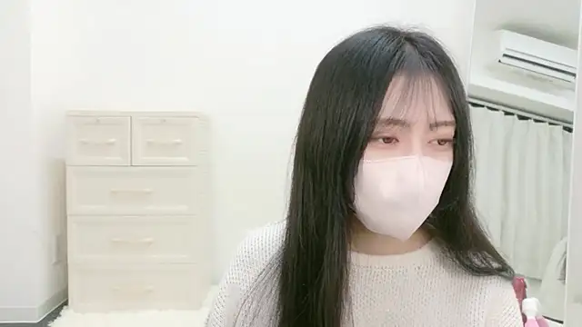 Snapshot of annachan_v chatting on April 6, 2026, 2:40 pm annachan v online show from April 6, 2026, 2:40 pm