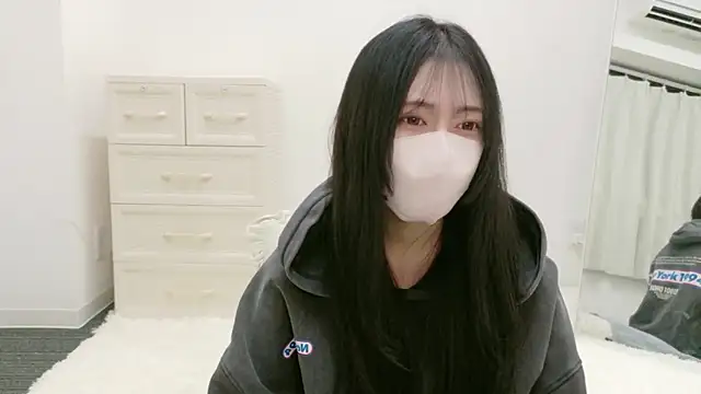 Snapshot of annachan_v chatting on April 7, 2026, 2:28 pm annachan v online show from April 7, 2026, 2:28 pm