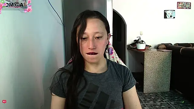 Snapshot of Sunshine_e chatting on May 19, 2026, 7:09 pm Sunshine e online show from May 19, 2026, 7:09 pm