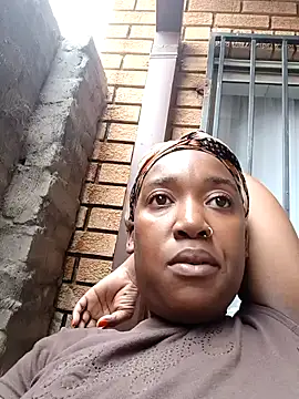 BabyJee012 online show from November 14, 2025, 1:32 pm