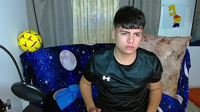 the boy king016 online show from October 30, 2025, 8:05 am