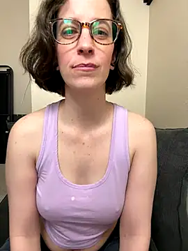 CreamedKitten online show from December 21, 2025, 4:36 pm