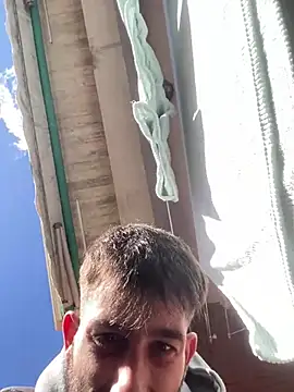 Snapshot of Dondeloquieras4 chatting on February 6, 2026, 12:30 pm Dondeloquieras4 online show from February 6, 2026, 12:30 pm