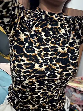 Snapshot of jeshmin_rao chatting on October 28, 2025, 10:56 pm jeshmin rao online show from October 28, 2025, 10:56 pm