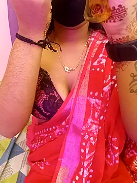 Snapshot of menaxi-baby7 chatting on February 9, 2026, 10:14 pm menaxi-baby7 online show from February 9, 2026, 10:14 pm