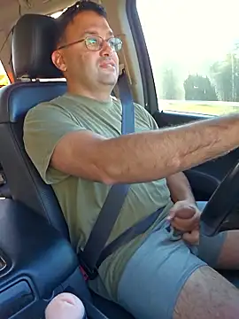 Snapshot of Latinesc chatting on February 24, 2026, 10:08 pm Latinesc online show from February 24, 2026, 10:08 pm