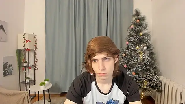 AvenGlow online show from December 20, 2025, 5:03 am