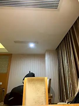 Qt889999 online show from November 8, 2025, 2:28 pm