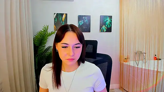 MakeYoueHappy online show from November 28, 2025, 12:08 pm