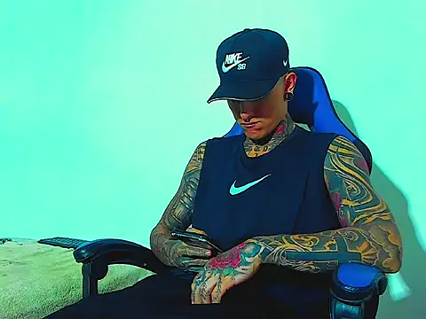 sexy men tatoo online show from November 3, 2025, 10:05 am