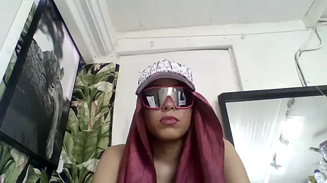 raveslavekandi online show from November 11, 2025, 6:08 pm