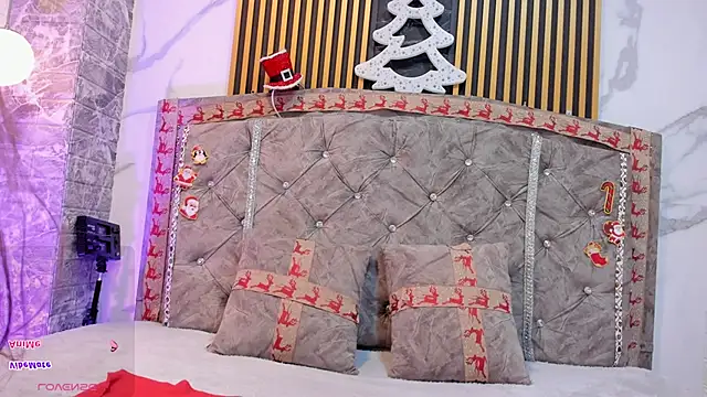 Salome cruxx online show from December 2, 2025, 11:59 am